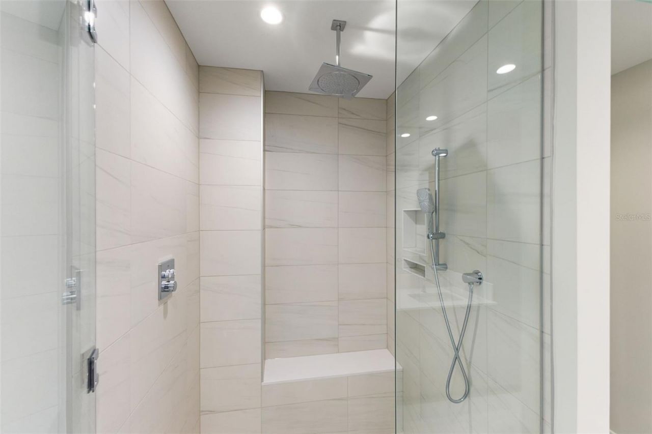 275 1st Avenue S, Unit 2308, Saint Petersburg, FL 33701 Photo
