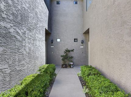 900 S Meadows Parkway, Unit 613, Reno, NV 89521 Photo