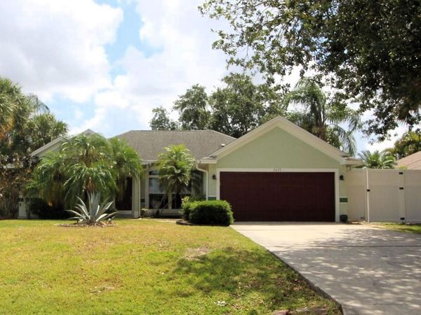 2073 SW Capeador Street, Port St. Lucie, FL 34953