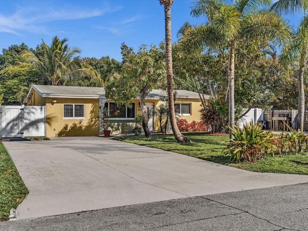 607 W Perry Street, Lantana, FL 33462
