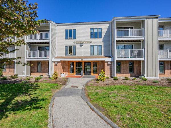 42 Old Colony Way, Unit APT 21, Orleans, MA 02653