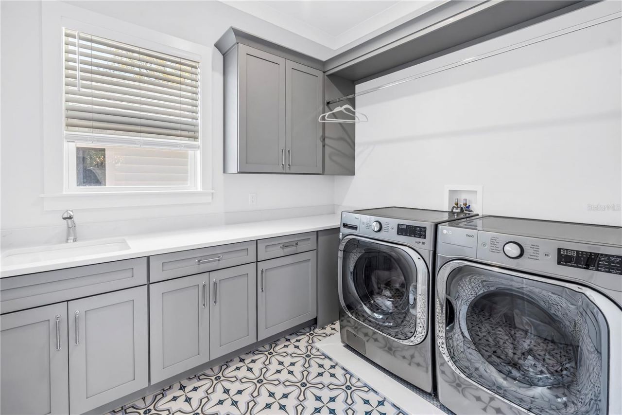 151 17th Avenue N, Saint Petersburg, FL 33704 Photo