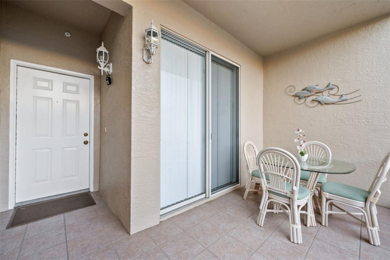 9611 Castle Point Drive , Unit 912, Sarasota, FL 34238 Photo