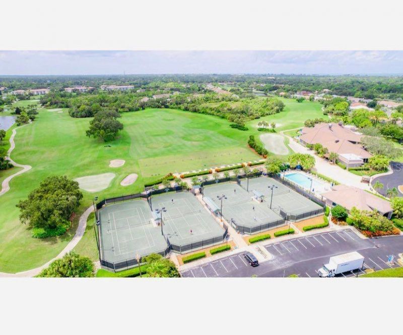 9611 Castle Point Drive , Unit 912, Sarasota, FL 34238 Photo