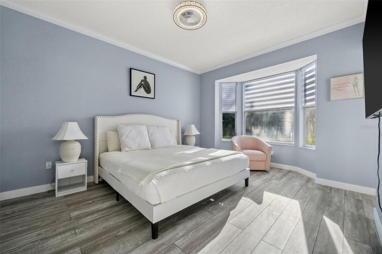 9611 Castle Point Drive , Unit 912, Sarasota, FL 34238 Photo