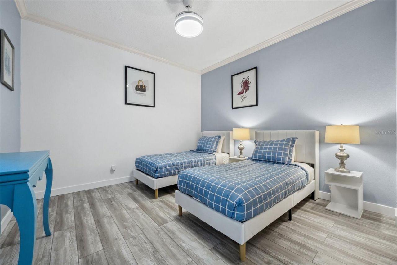 9611 Castle Point Drive , Unit 912, Sarasota, FL 34238 Photo