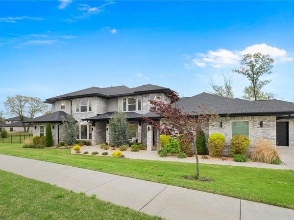4315 S Scissortail Drive , Bentonville, AR 72713