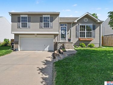 15818 Briar Street , Omaha, NE 68136