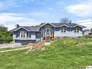 4260 Parkview Drive , Blair, NE 68008