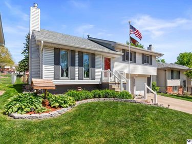 13712 Frederick Avenue , Omaha, NE 68138