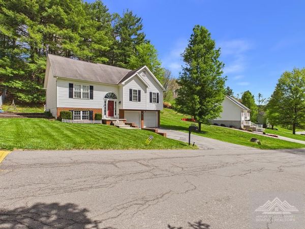 144 Oakland Drive, Princeton, WV 24739
