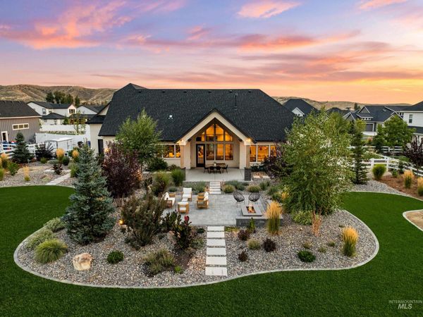 7940 W Mirror Pond Drive, Boise, ID 83714