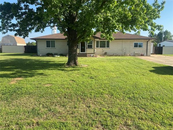 1411 14th Street, Maysville, OK 73057