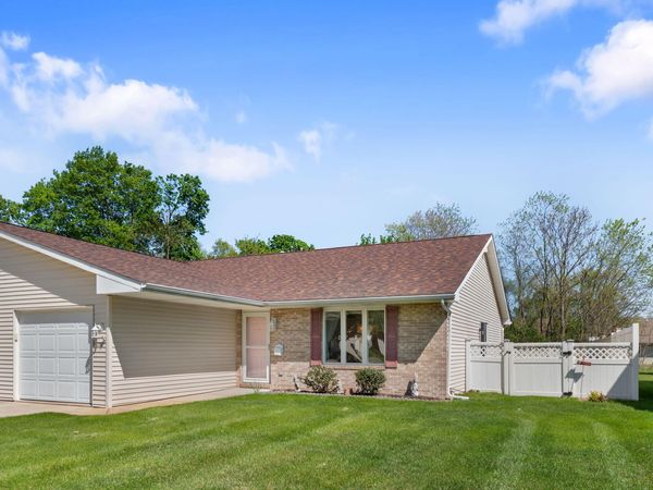 102 Riviera Drive , Michigan City, IN 46360