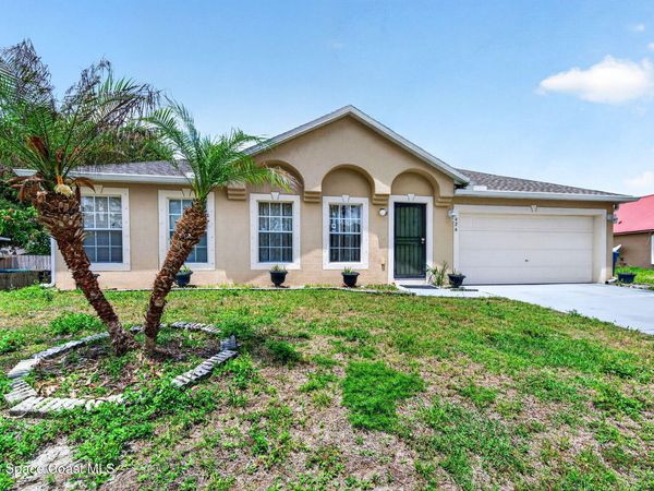 426 Wildwood Avenue SW, Palm Bay, FL 32908