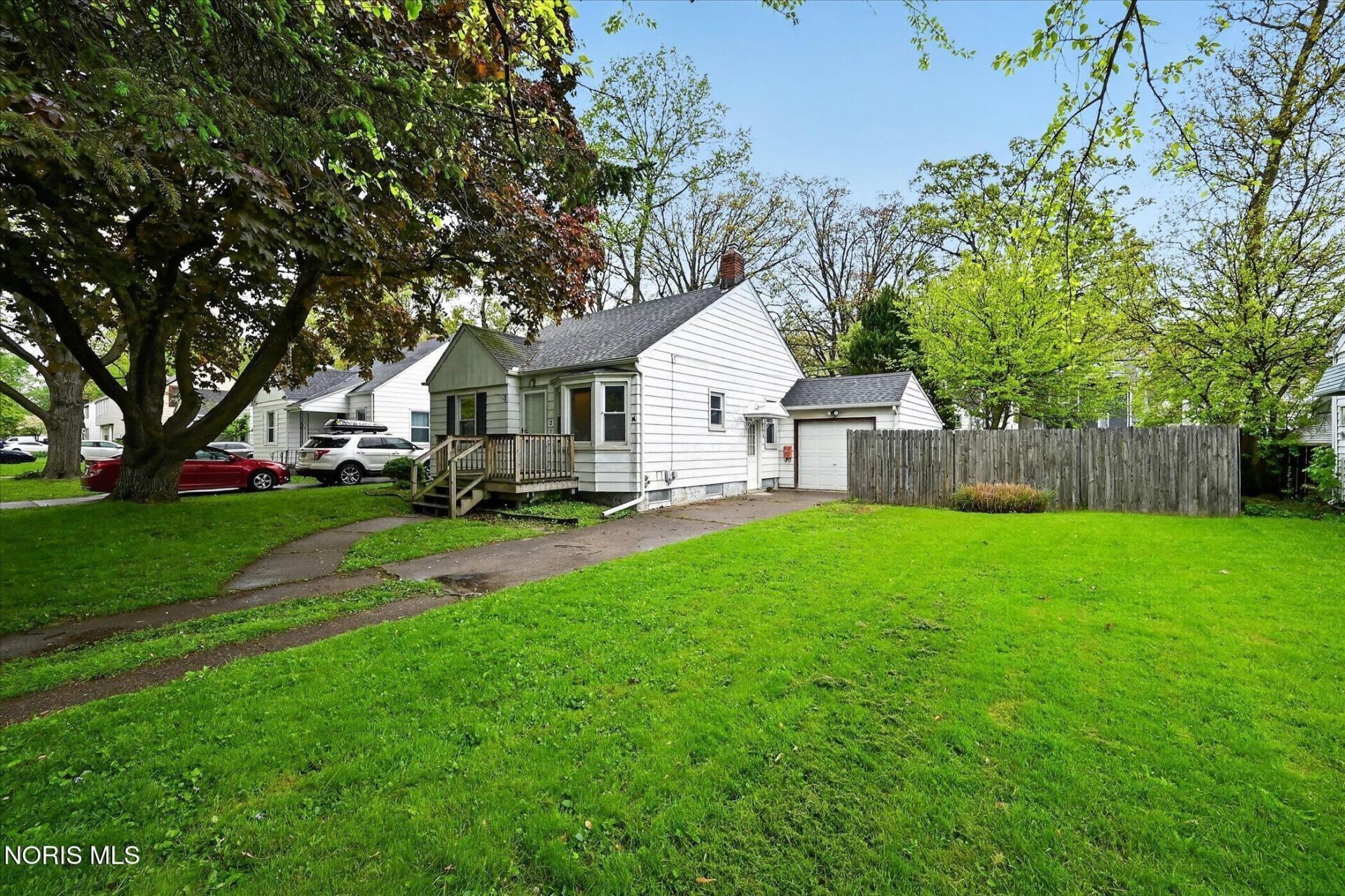 2120 Marlow Road, Toledo, OH 43613 Main Photo
