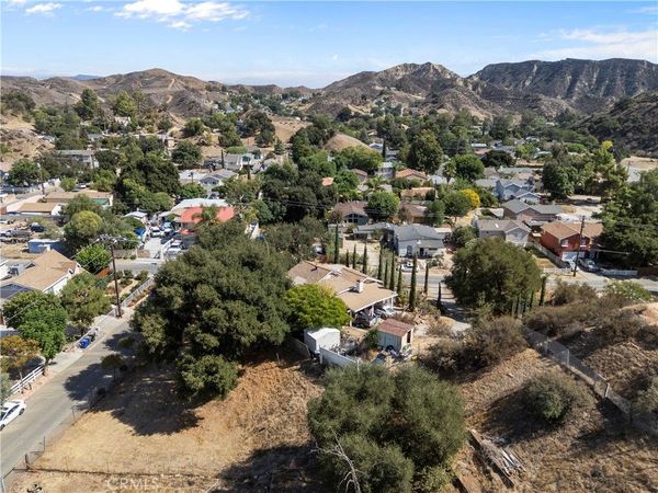 29027 Val Verde Road, Val Verde, CA 91384