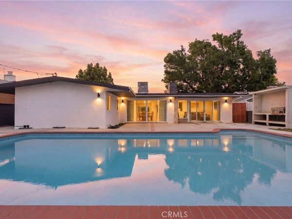 10415 Bevis Avenue, San Fernando, CA 91345
