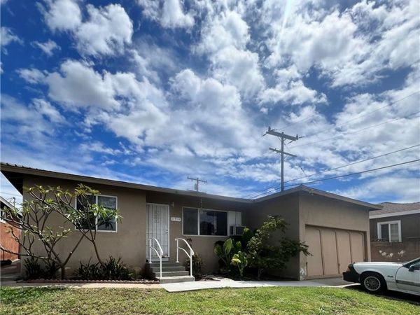 11914 N Hastings Drive, Whittier, CA 90605