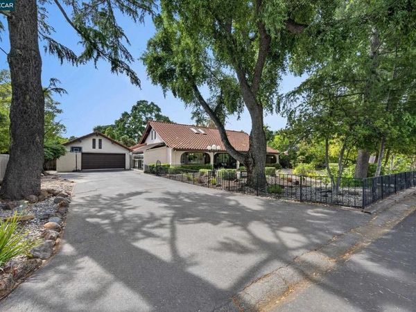 1675 Garnet Ln, Concord, CA 94519