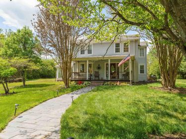 418 JAMES RIVER RD , Scottsville, VA 24590