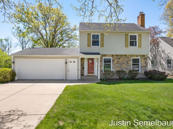 2248 Elliott Street SE, Grand Rapids, MI 49506