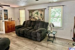 2917 Chippenham Rd photo 4