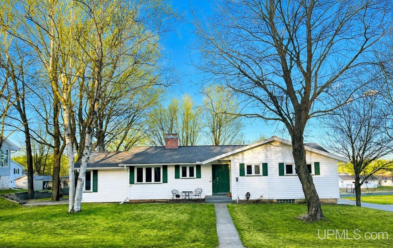 255 S Rose Street, Ishpeming Twp, MI 49849 Main Photo