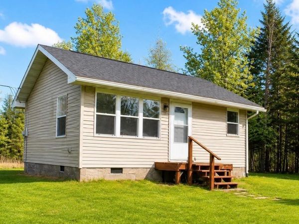 8202 County 503 CC Road, Ensign Twp, MI 49878