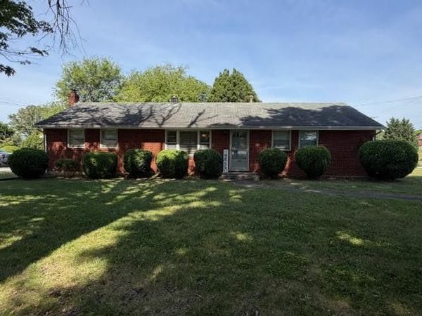 1229 Mountain View RD , Vinton, VA 24179