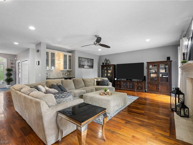 12683 Tall Timber Circle, North Royalton, OH 44133 Photo 9