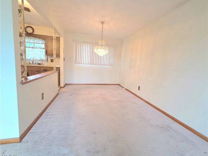 1423 Roanoke Drive , Parma, OH 44134 Photo 19
