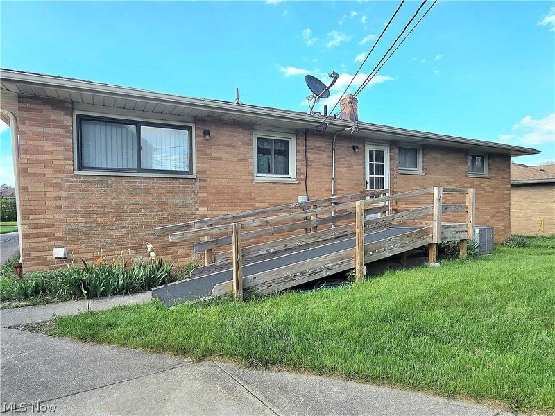 1423 Roanoke Drive , Parma, OH 44134 Photo 7