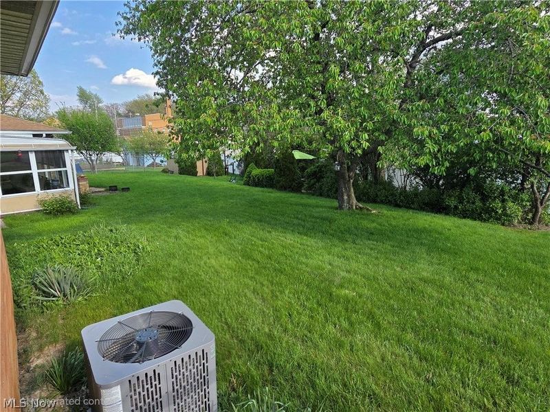 1423 Roanoke Drive , Parma, OH 44134 Photo 9