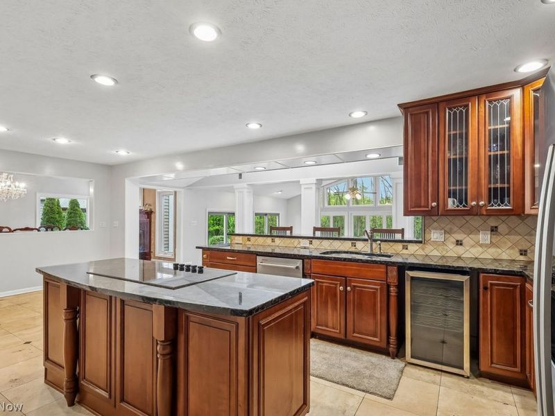 29256 Regency Circle , Westlake, OH 44145 Photo 12
