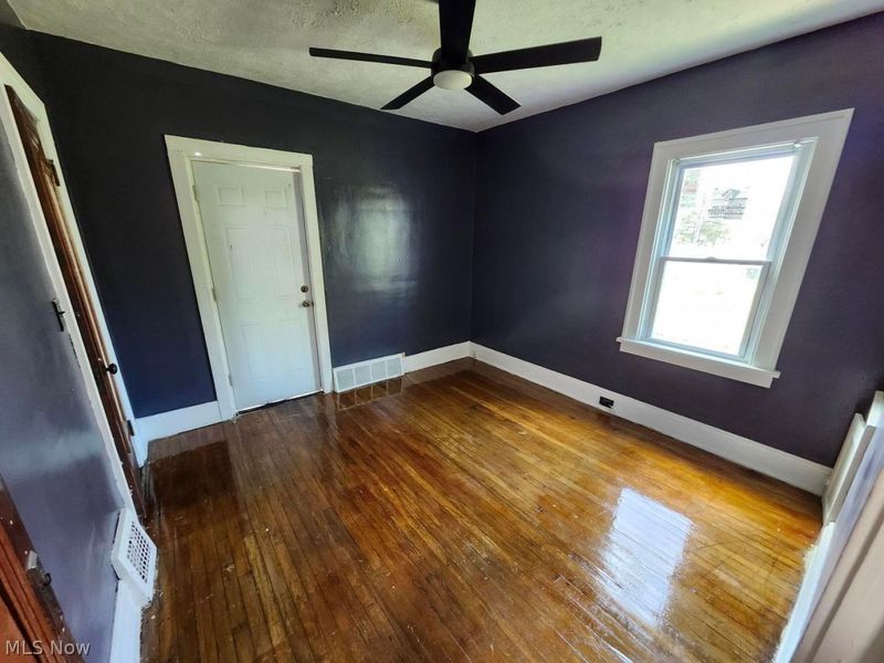 10905 Eliot Avenue, Cleveland, OH 44104 Photo 12