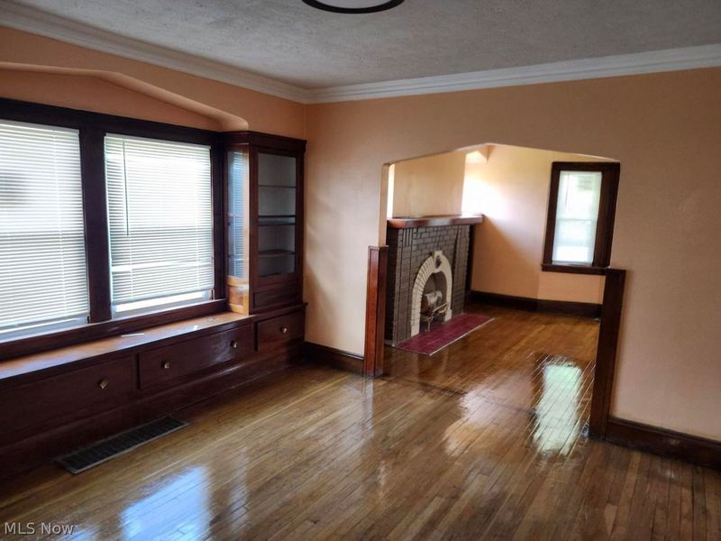 10905 Eliot Avenue, Cleveland, OH 44104 Photo 8