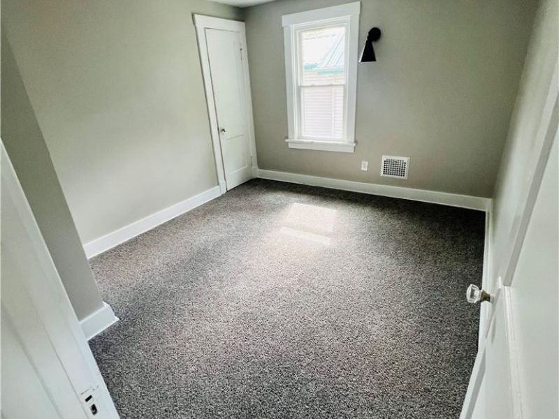 335 Forsythe Avenue, Girard, OH 44420 Photo 9