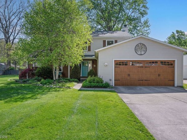 5321 Whitehaven Avenue , North Olmsted, OH 44070