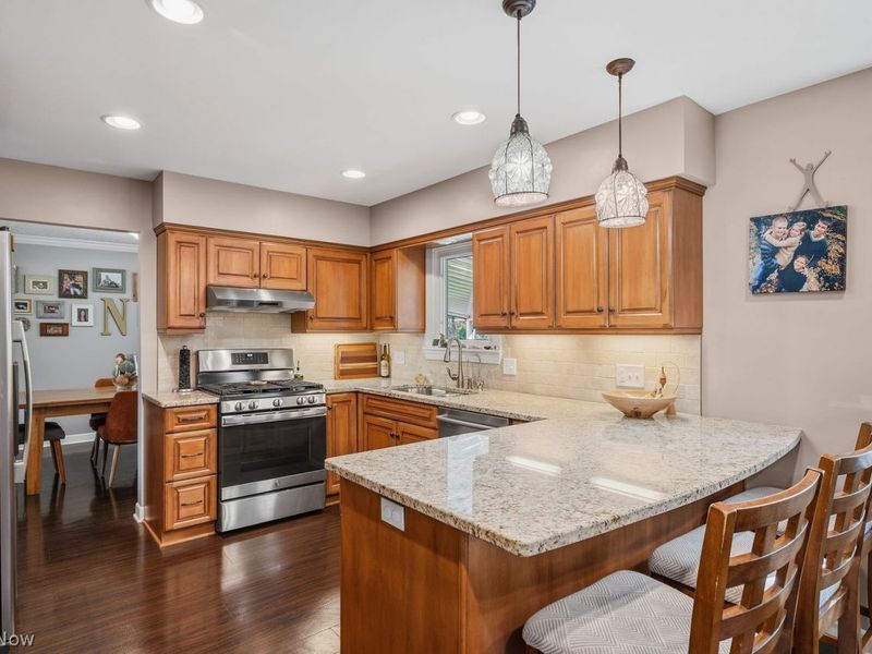 5321 Whitehaven Avenue, North Olmsted, OH 44070 Photo 11
