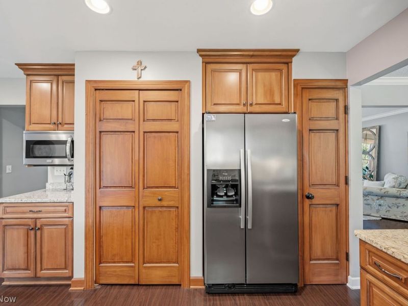 5321 Whitehaven Avenue, North Olmsted, OH 44070 Photo 14