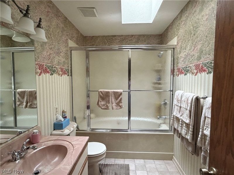 2359 Oak Tree Drive NW, Dover, OH 44622 Photo 12