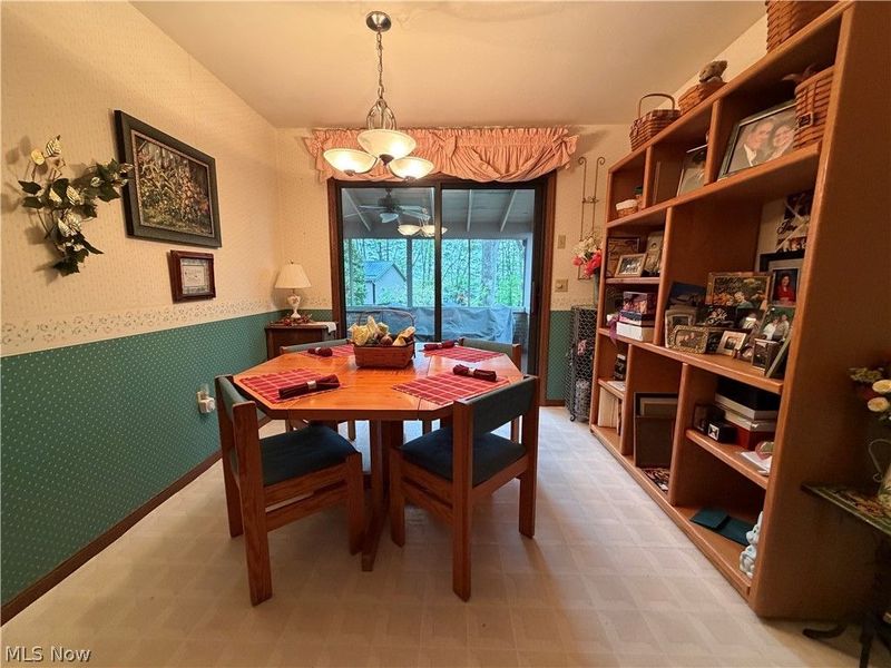 2359 Oak Tree Drive NW, Dover, OH 44622 Photo 4
