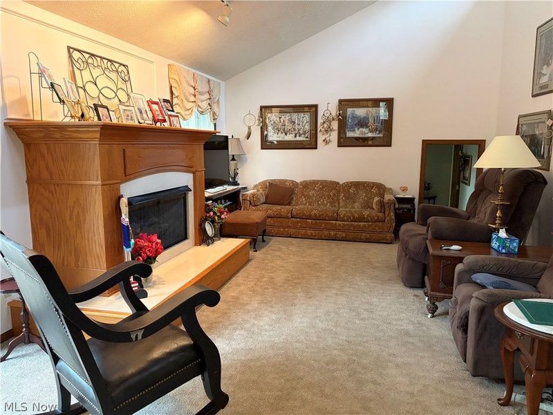 2359 Oak Tree Drive NW, Dover, OH 44622 Photo 7