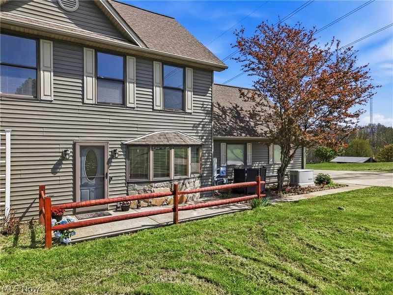 10328 Leffingwell Road, Canfield, OH 44406 Photo 5