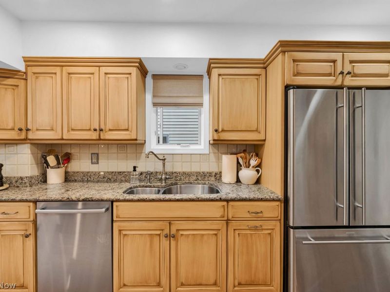 21280 Maplewood Avenue, Rocky River, OH 44116 Photo 11