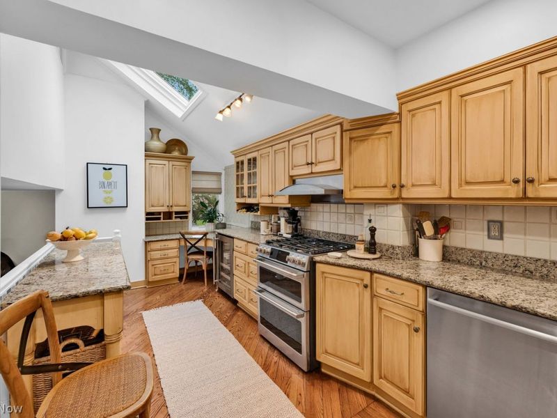 21280 Maplewood Avenue, Rocky River, OH 44116 Photo 12