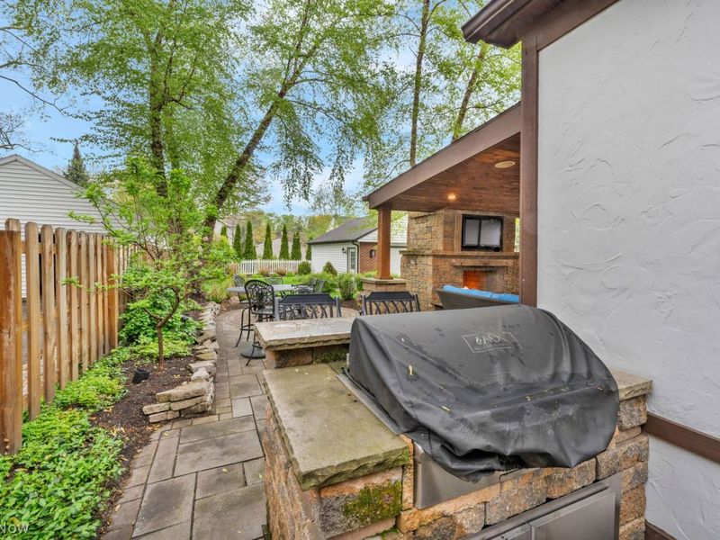 21280 Maplewood Avenue, Rocky River, OH 44116 Photo 22