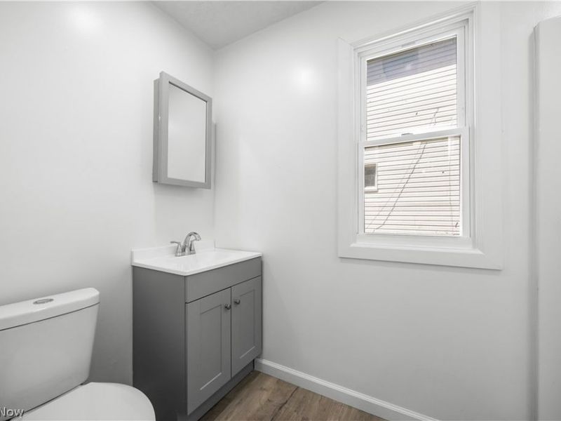 929 Washington Avenue, Lorain, OH 44052 Photo 10
