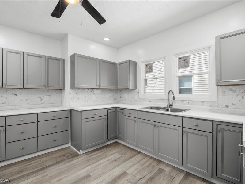 929 Washington Avenue, Lorain, OH 44052 Photo 17